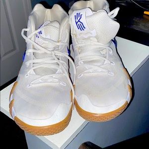 Kyrie 4 uncle drew
